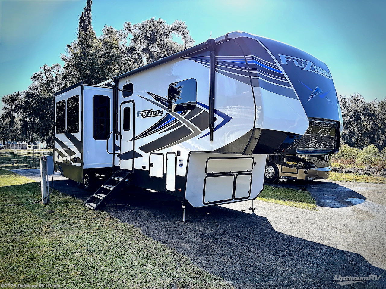 Used 2021 Keystone Fuzion 373 available in Ocala, Florida