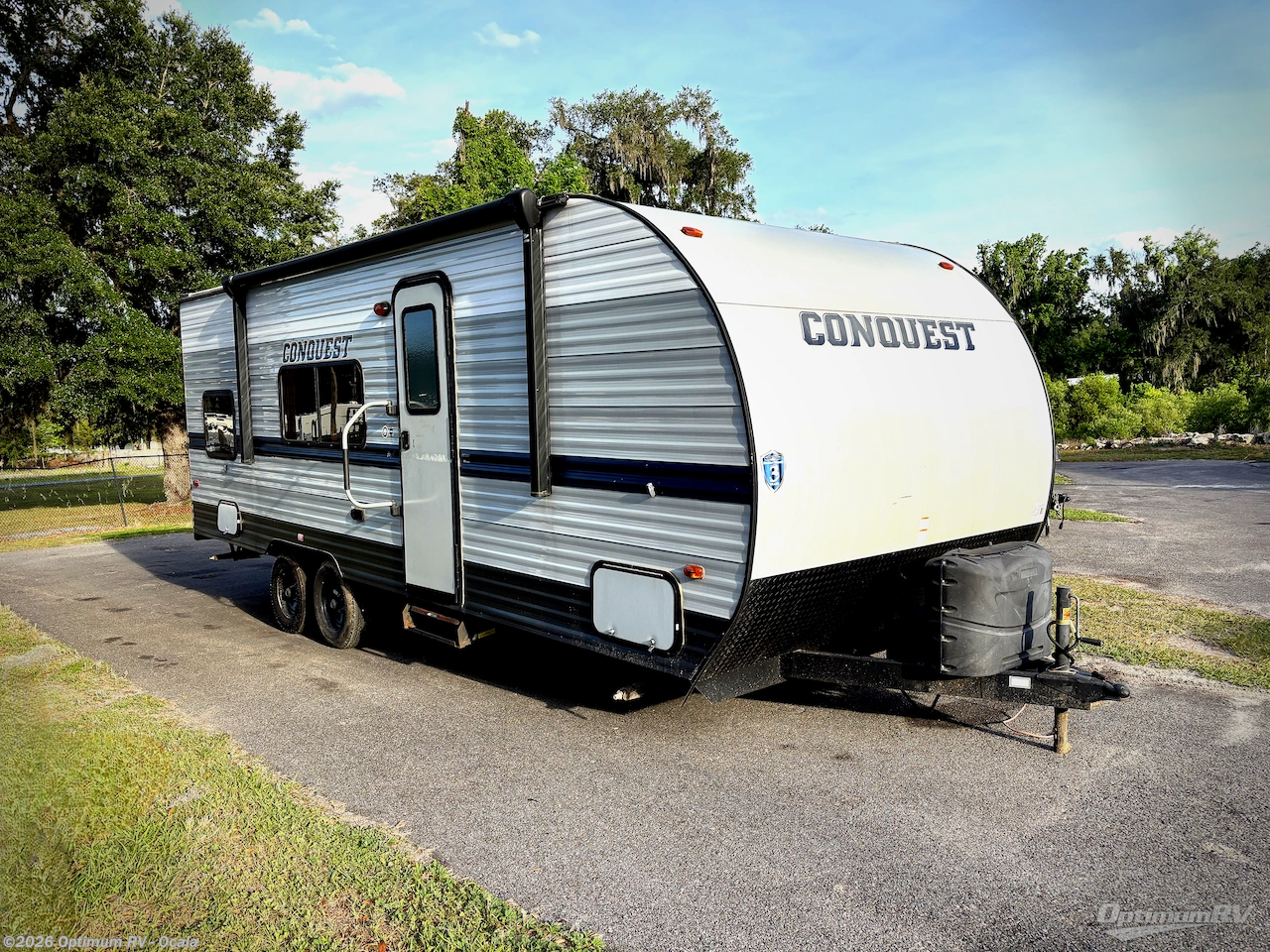 Used 2022 Gulf Stream Conquest Special Edition Series 26BHG available in Ocala, Florida