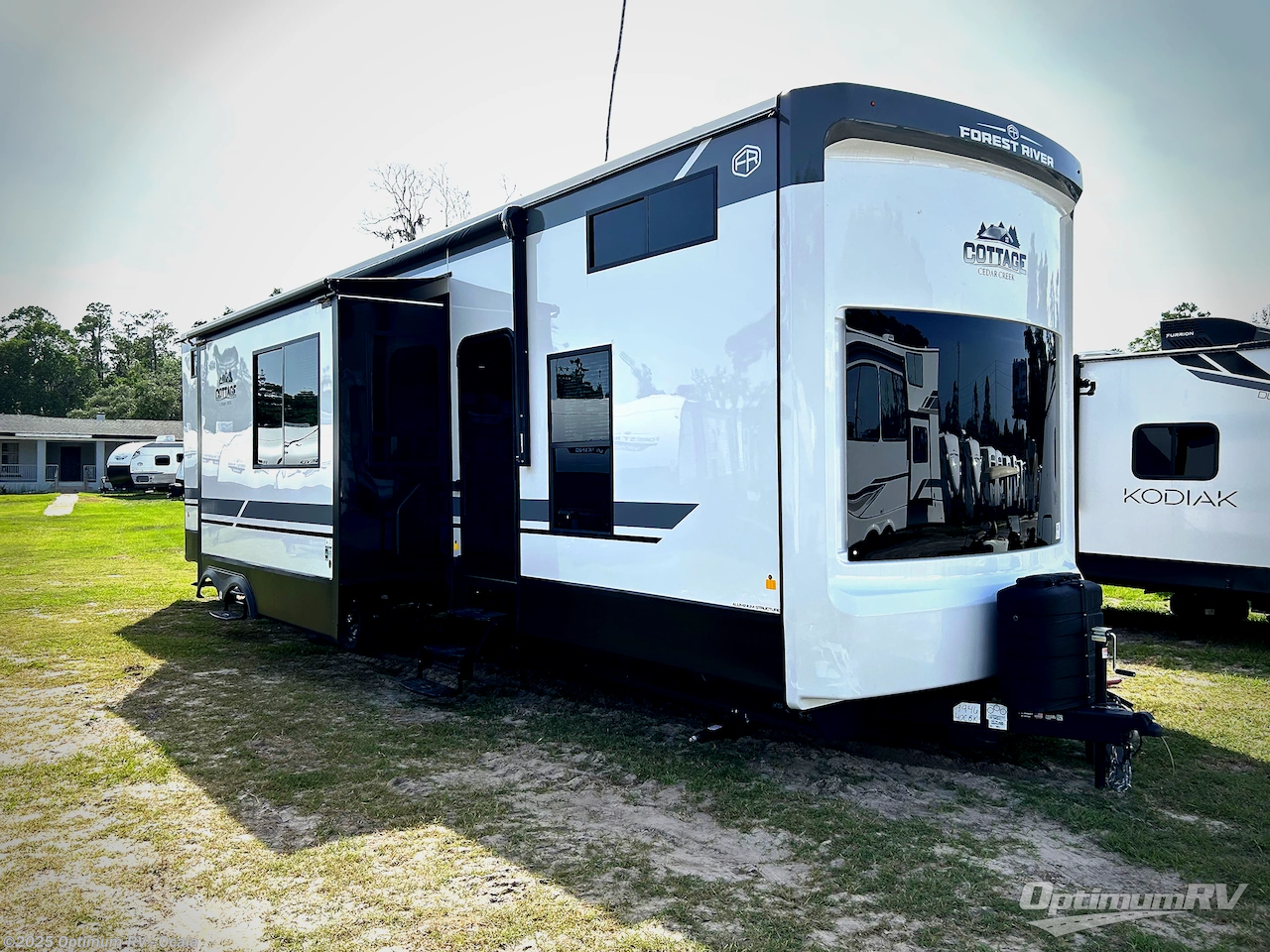 New 2026 Forest River Cedar Creek Cottage 40CBK available in Ocala, Florida