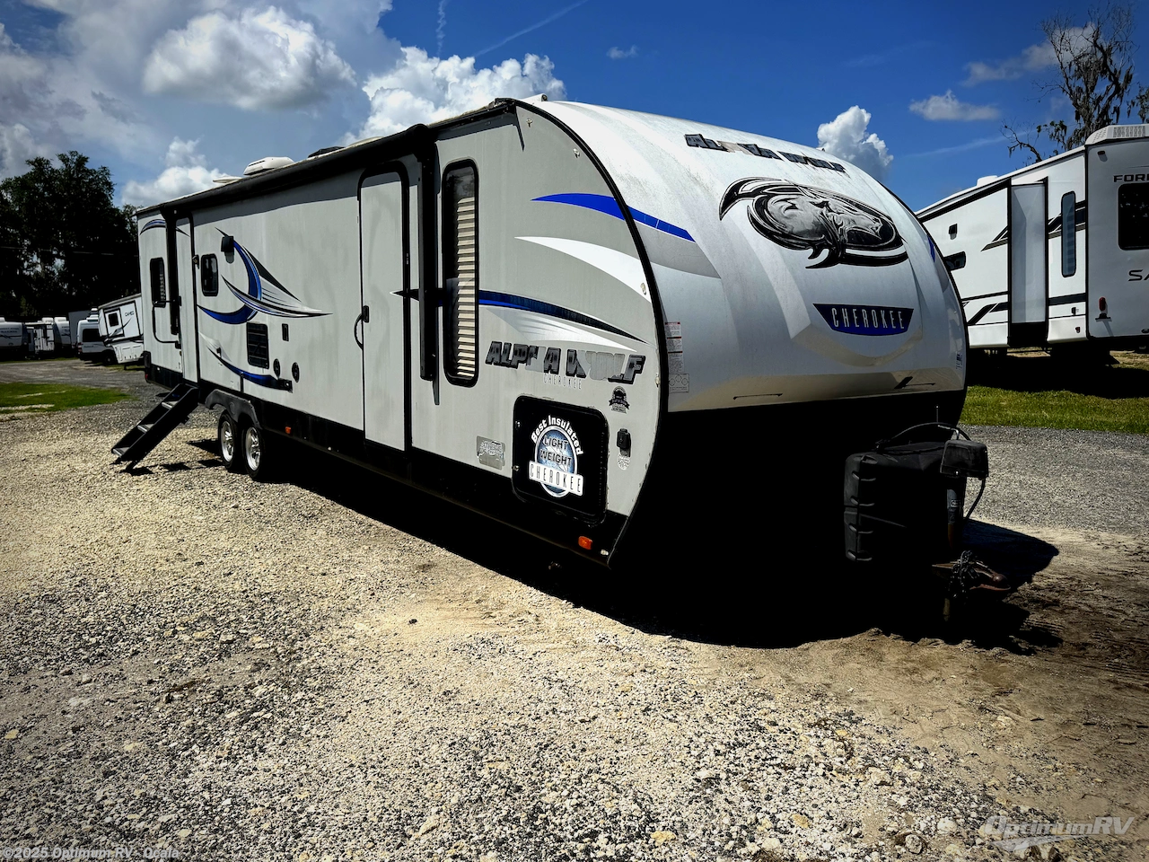 Used 2019 Forest River Cherokee Alpha Wolf 29QB-L available in Ocala, Florida