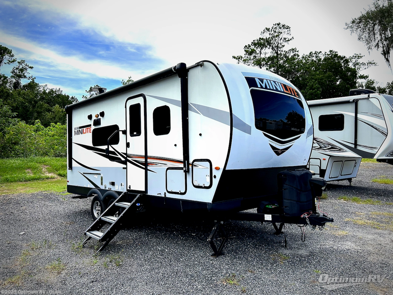 Used 2021 Forest River Rockwood Mini Lite 2104S available in Ocala, Florida