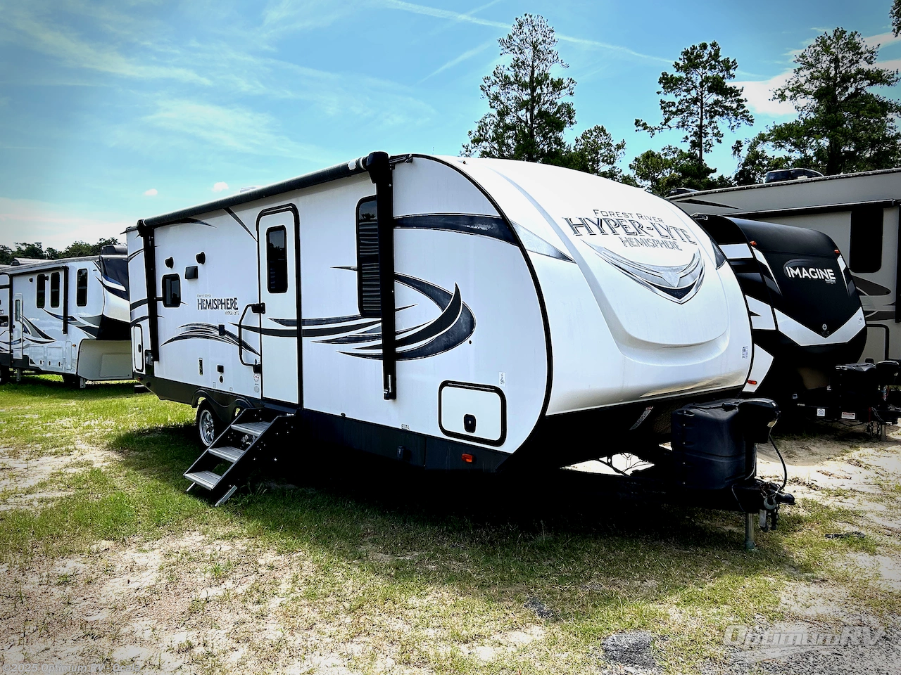 Used 2018 Forest River Salem Hemisphere Hyper-Lyte 24RLSHL available in Ocala, Florida