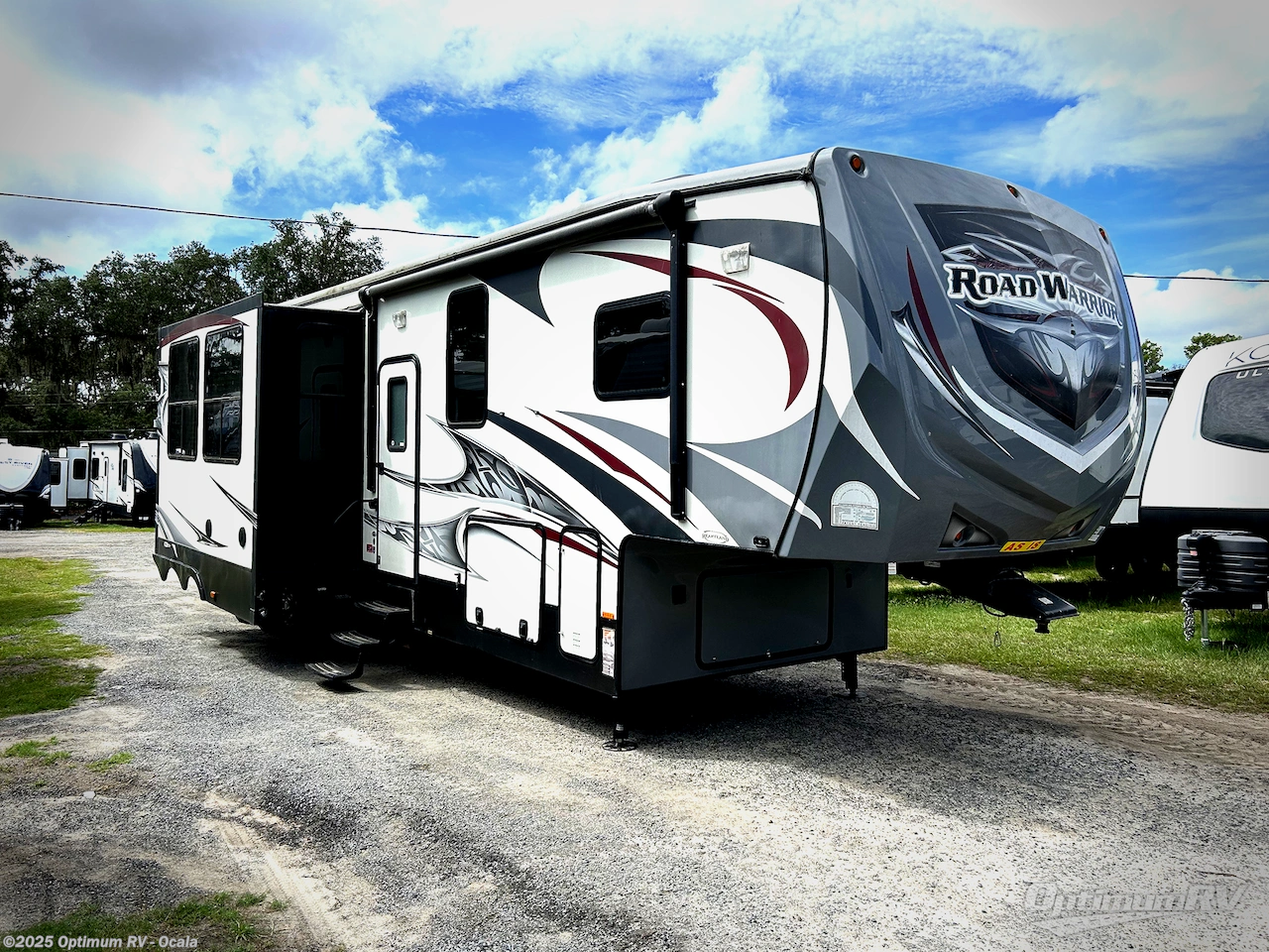 Used 2014 Heartland Road Warrior 410 available in Ocala, Florida