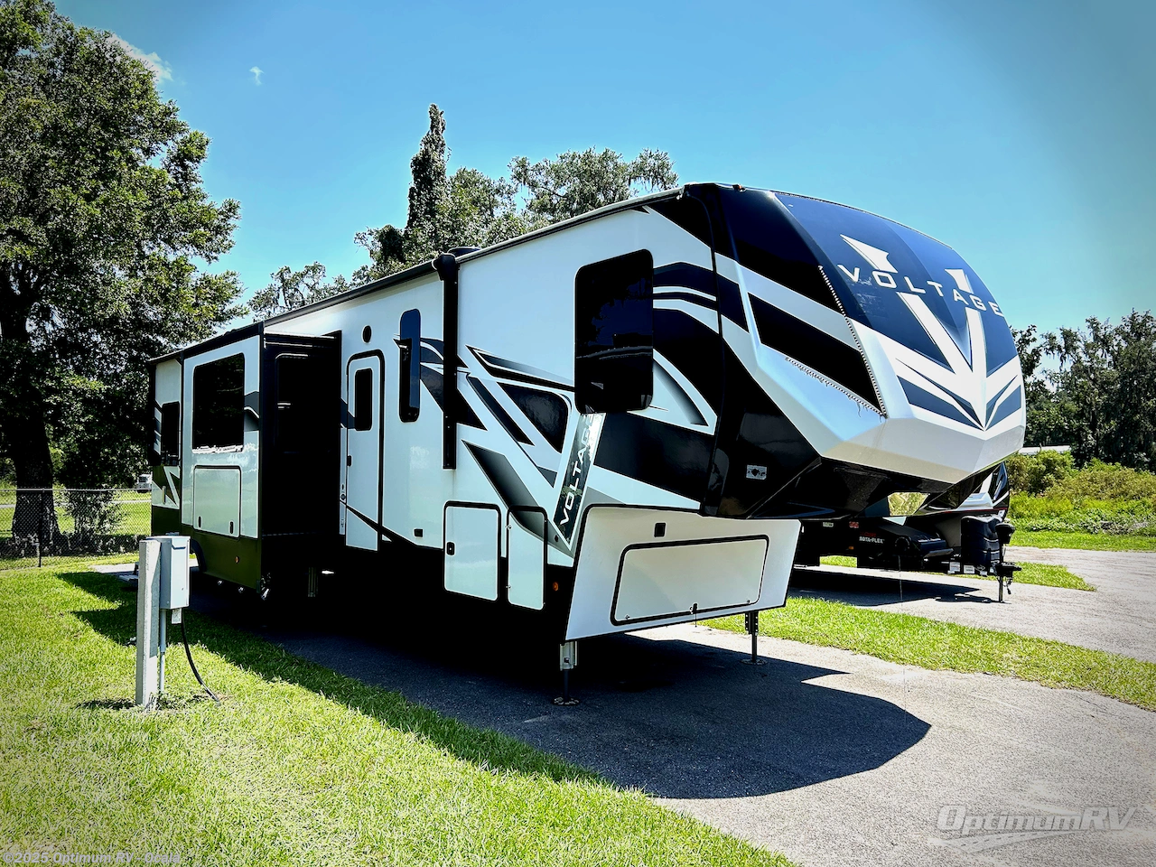 Used 2022 Dutchmen Voltage 4015 available in Ocala, Florida