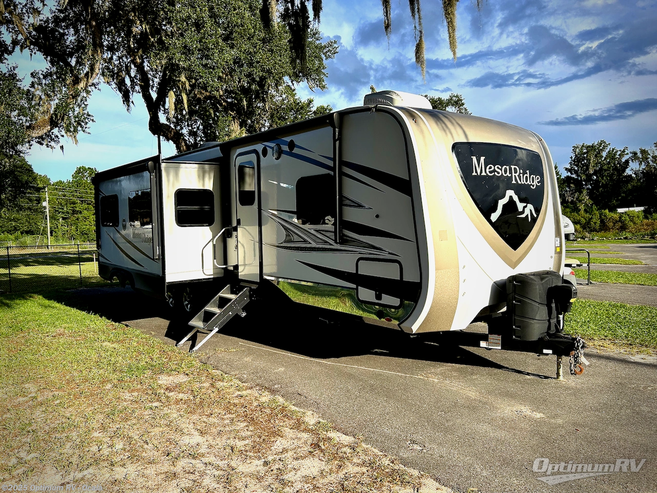 Used 2020 Highland Ridge Mesa Ridge MR328BHS available in Ocala, Florida