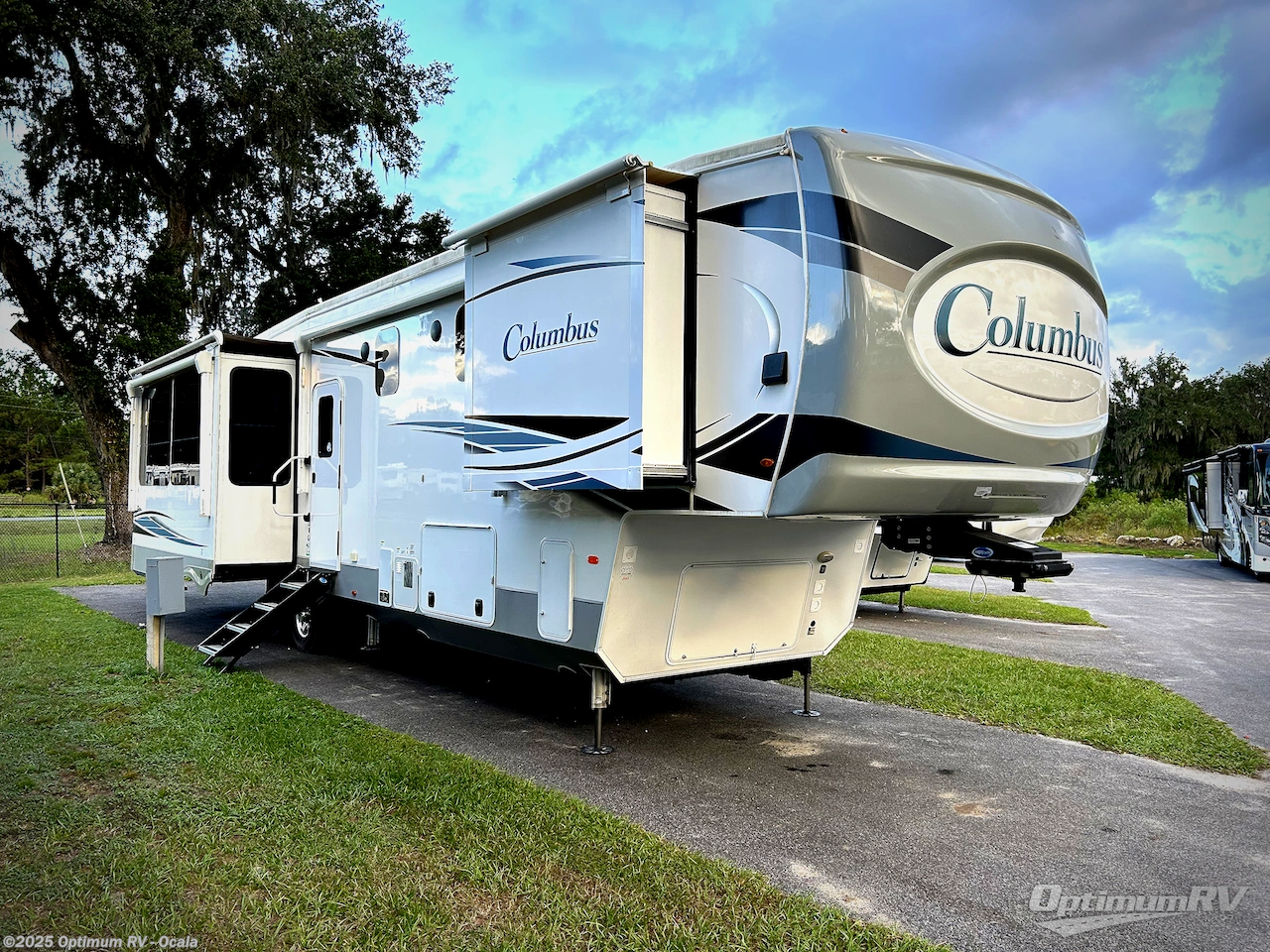 Used 2022 Palomino Columbus 383FB available in Ocala, Florida