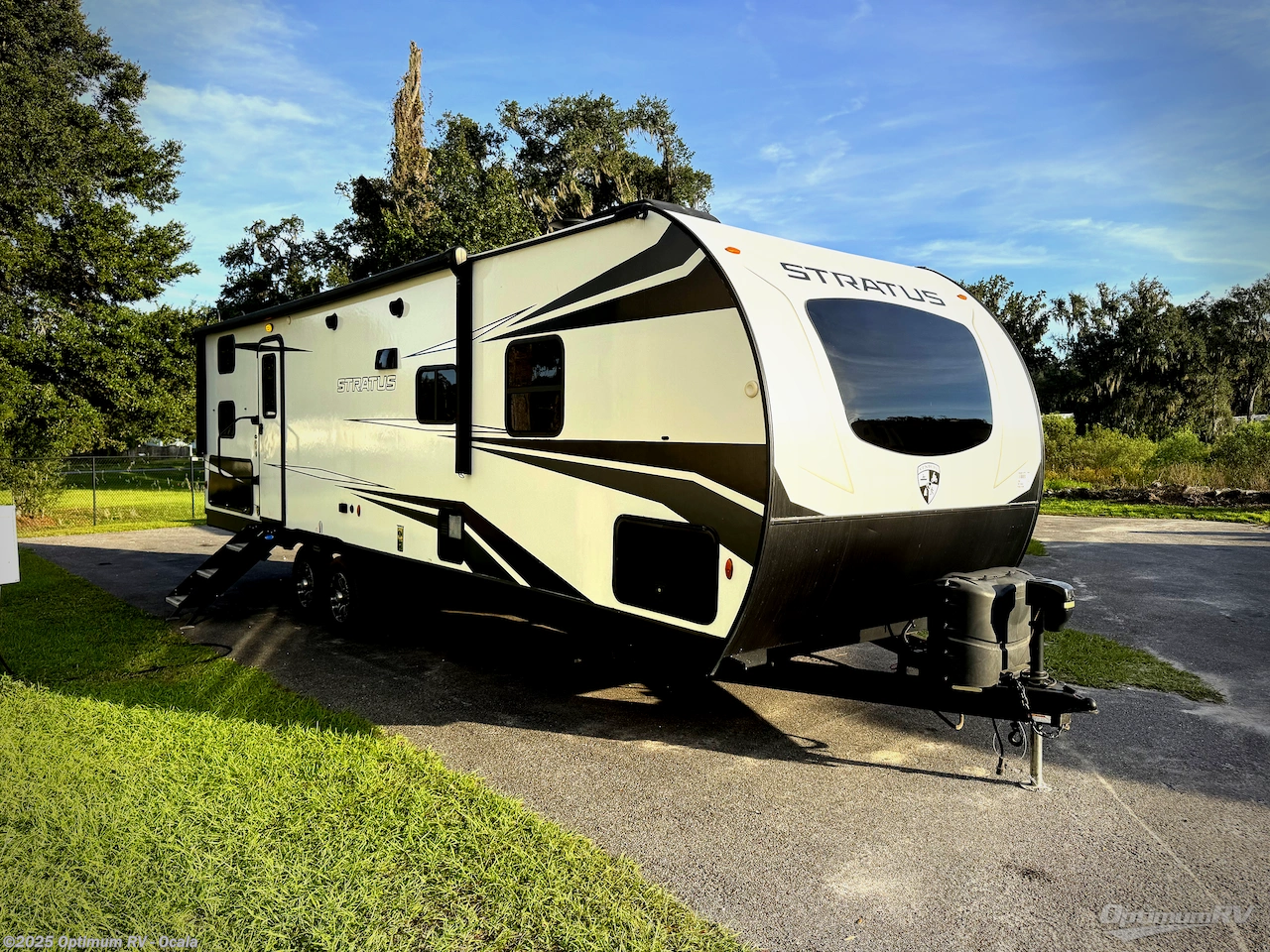 Used 2022 Venture RV Stratus Ultra-Lite SR281VBH available in Ocala, Florida