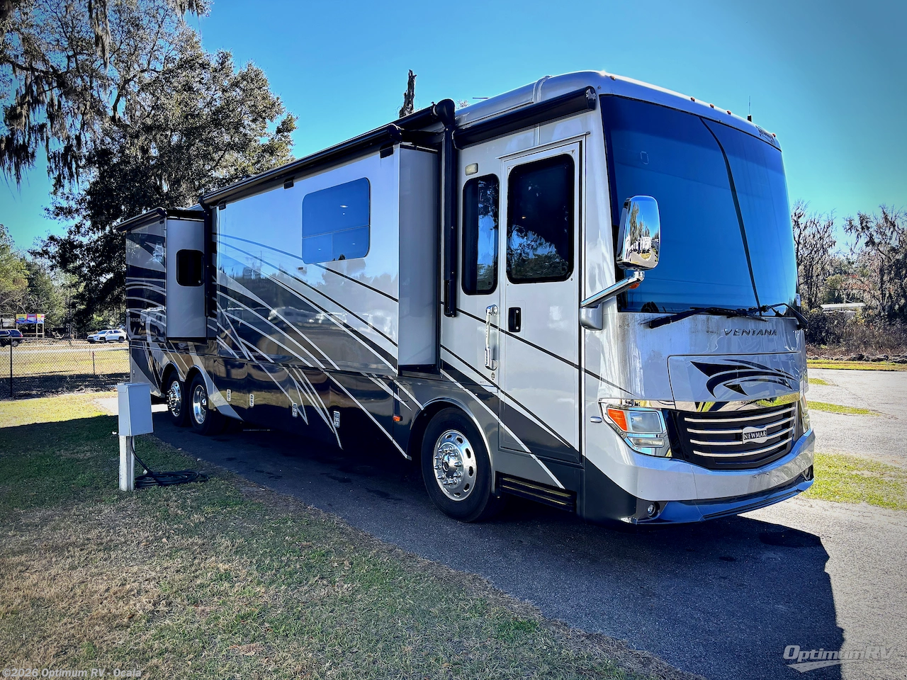 Used 2016 Newmar Ventana 4037 available in Ocala, Florida