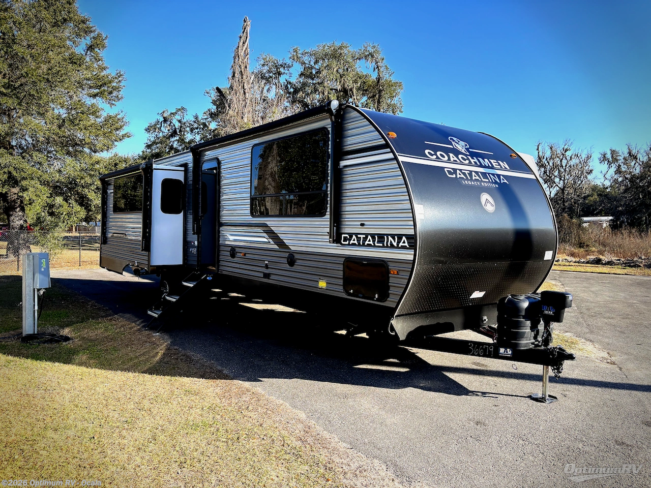 New 2026 Coachmen Catalina Legacy Edition 323MAZE available in Ocala, Florida