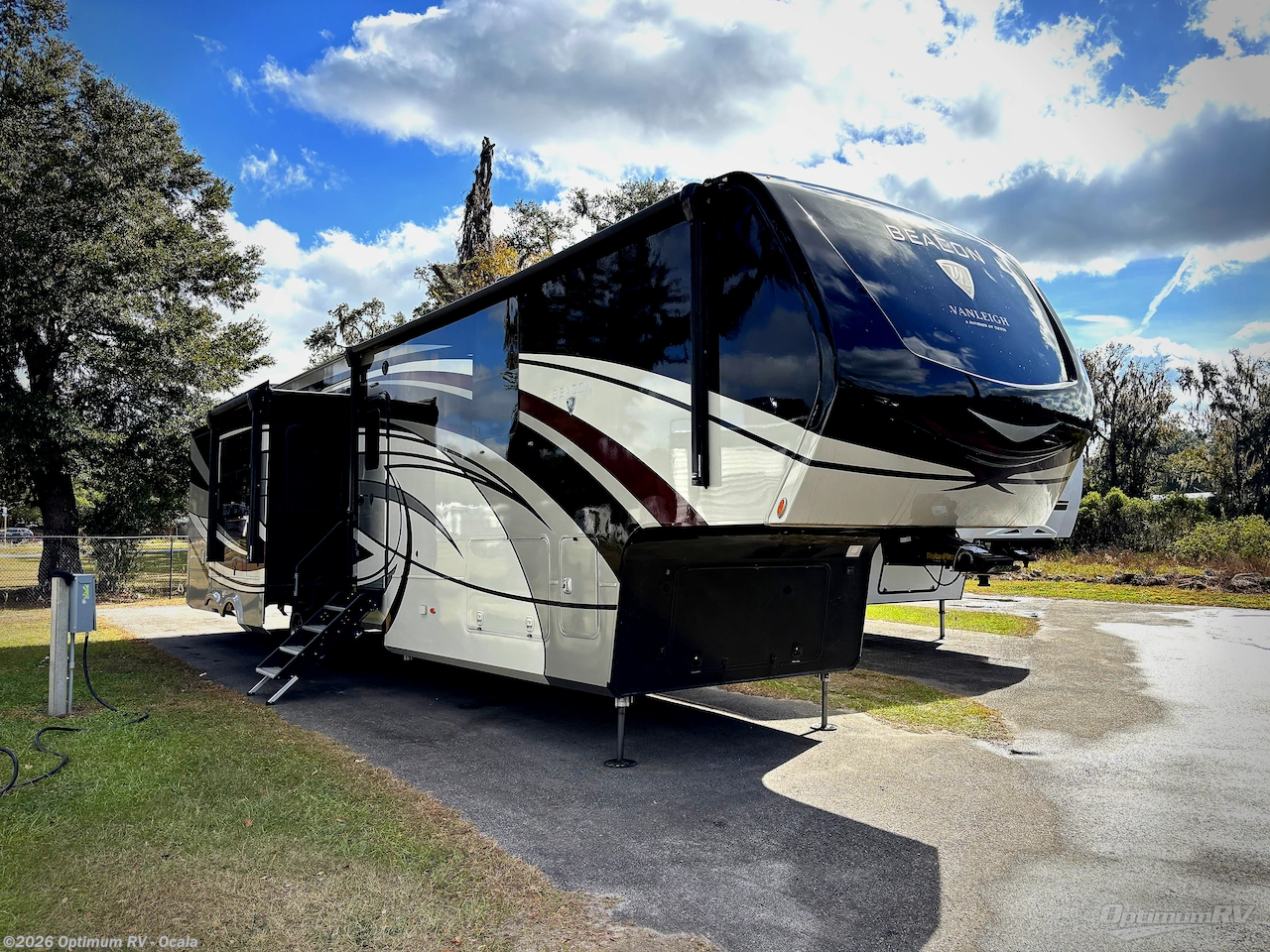 Used 2022 Vanleigh Beacon 41LKB available in Ocala, Florida