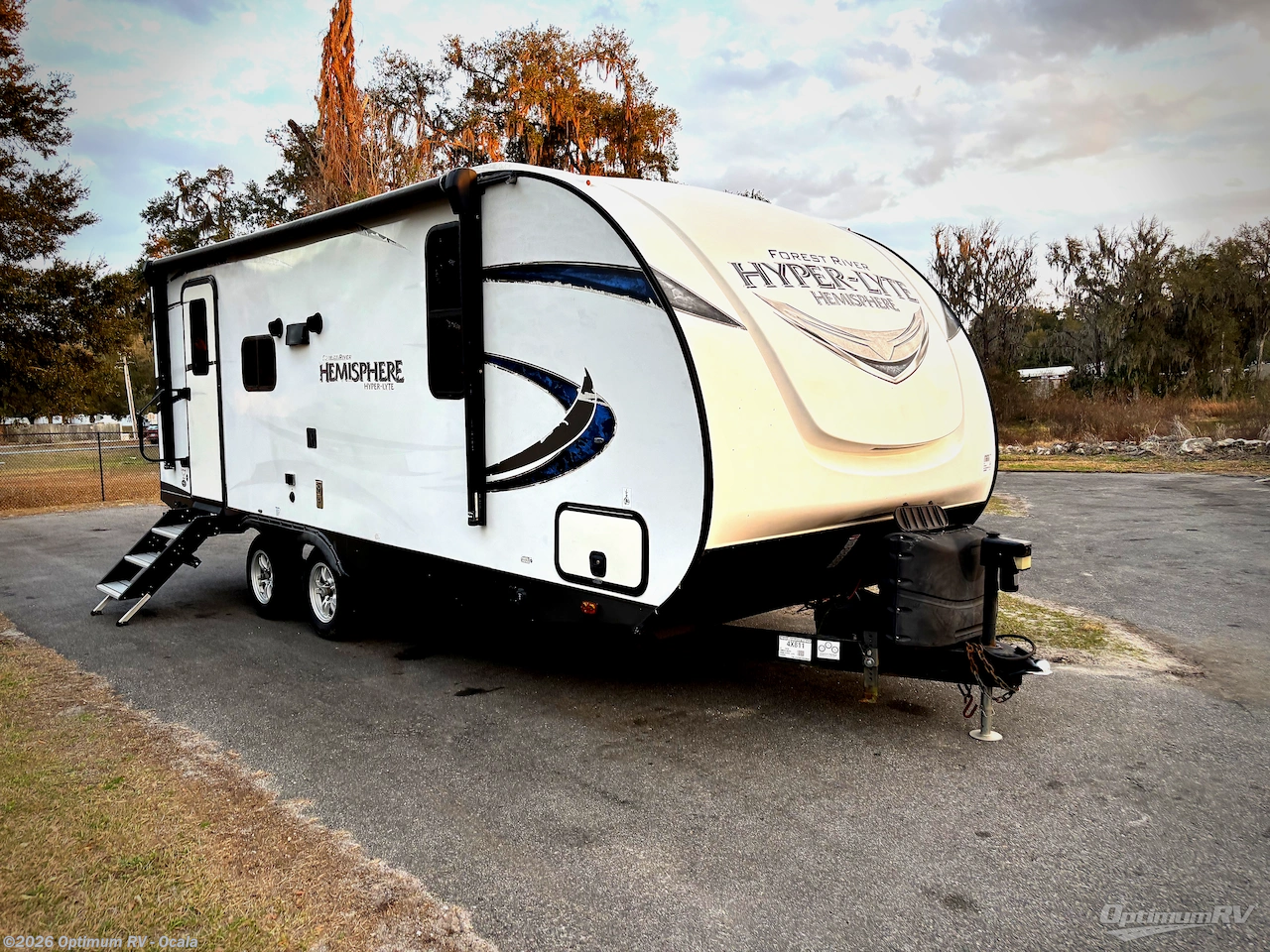 Used 2019 Forest River Salem Hemisphere Hyper-Lyte 23RBHL available in Ocala, Florida