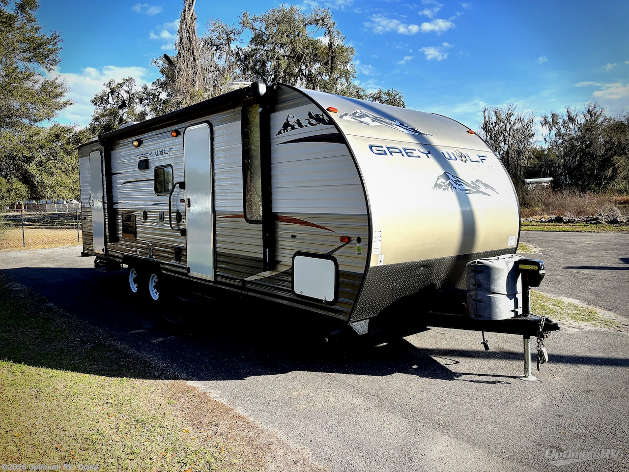 Used 2014 Forest River Cherokee Grey Wolf 23DBH available in Ocala, Florida