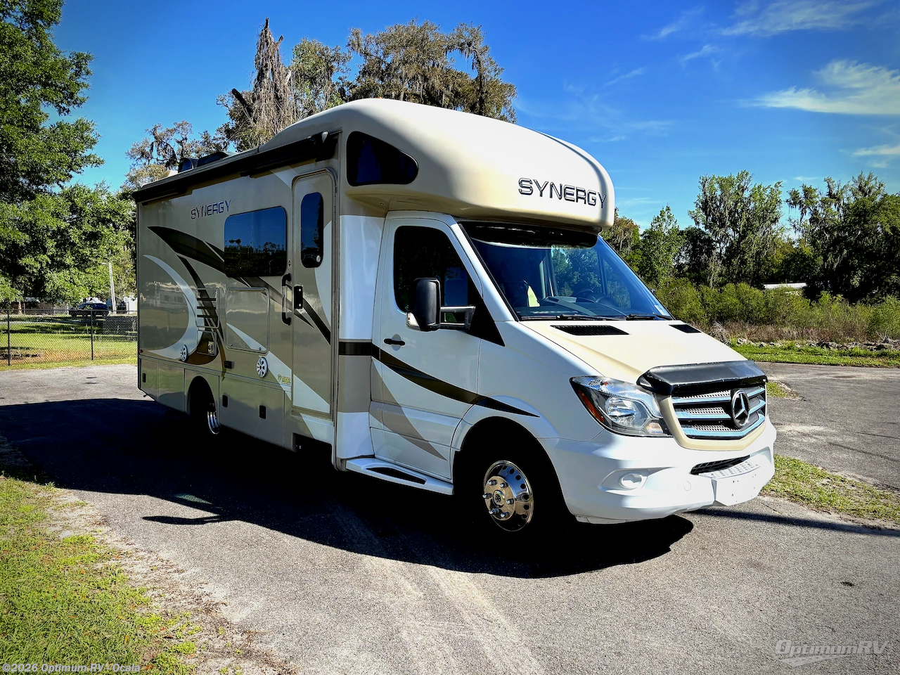 Used 2018 Thor  Synergy SD24 available in Ocala, Florida