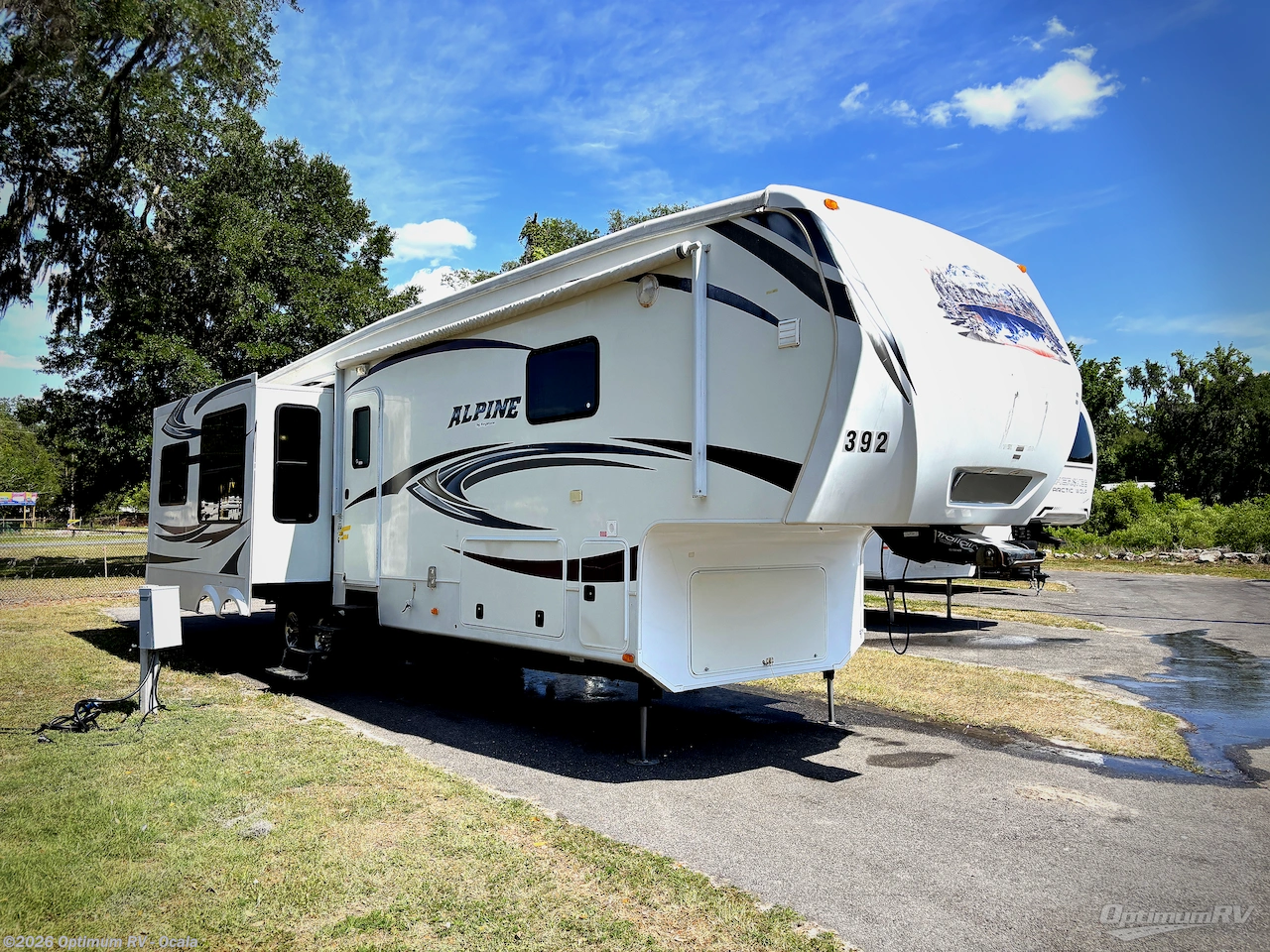 Used 2013 Keystone Alpine 3555RL available in Ocala, Florida
