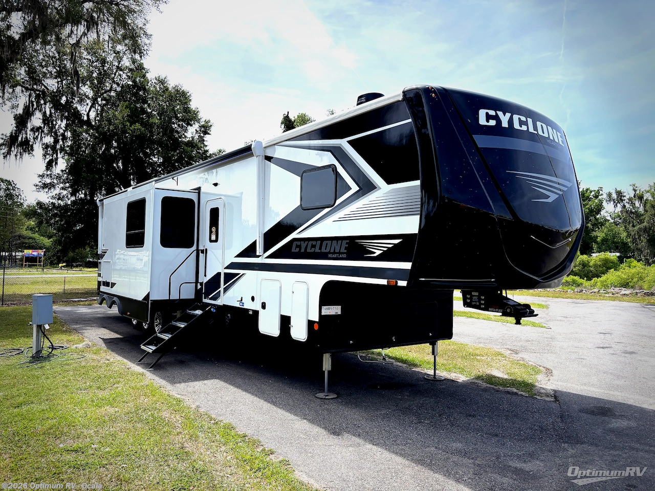 New 2026 Heartland Cyclone 3913 available in Ocala, Florida