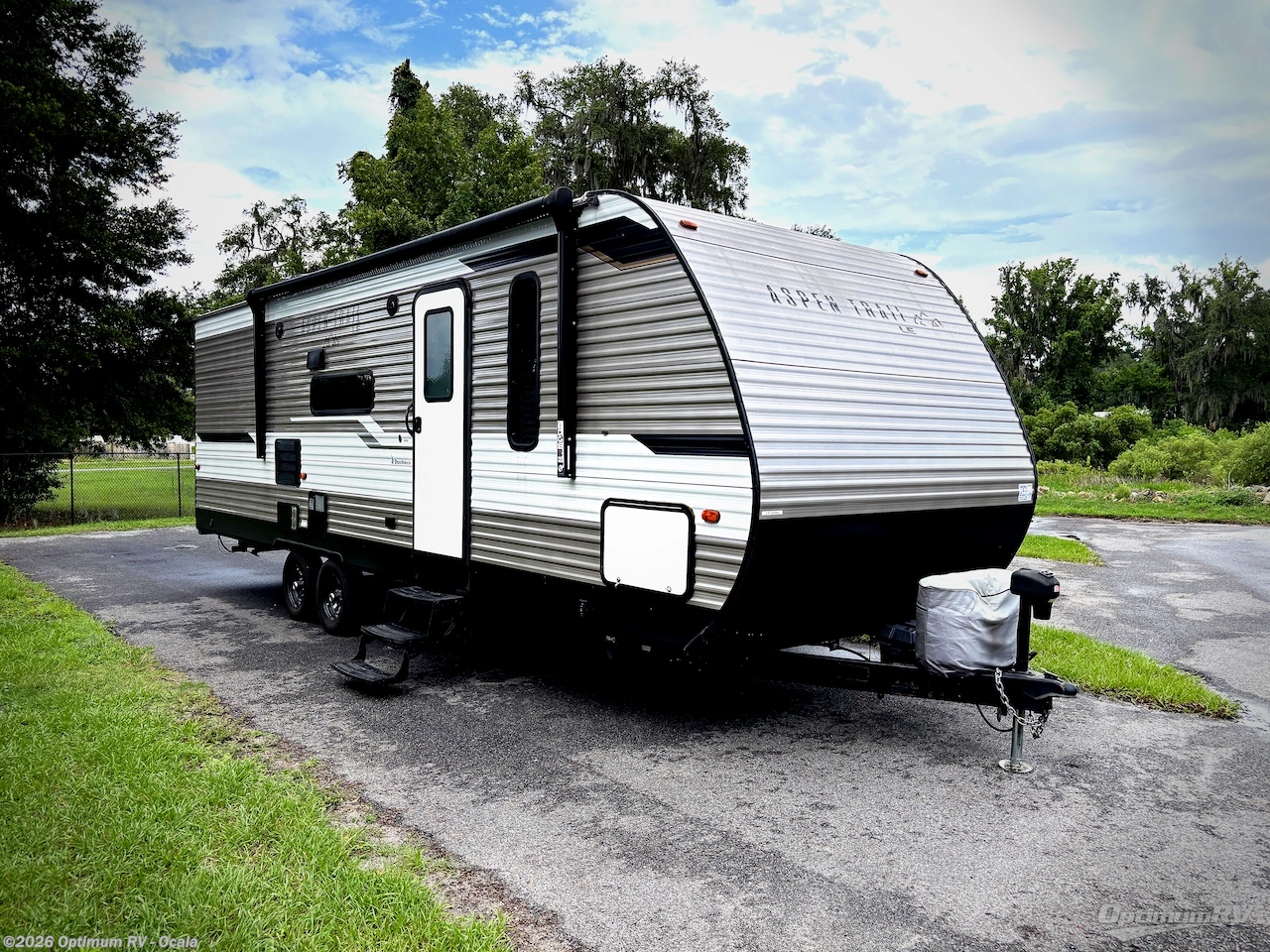 Used 2021 Dutchmen Aspen Trail LE 26BH available in Ocala, Florida