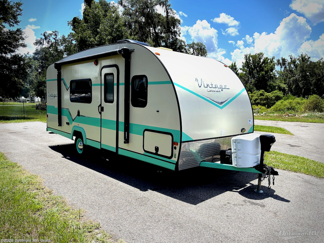 Used 2017 Gulf Stream Vintage Cruiser 19RBS available in Ocala, Florida