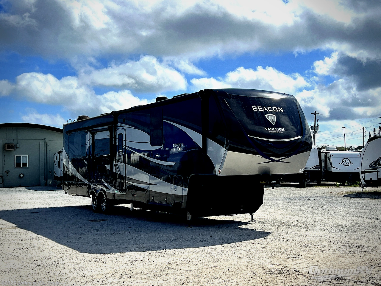 Used 2021 Vanleigh Beacon 41LKB available in Ocala, Florida