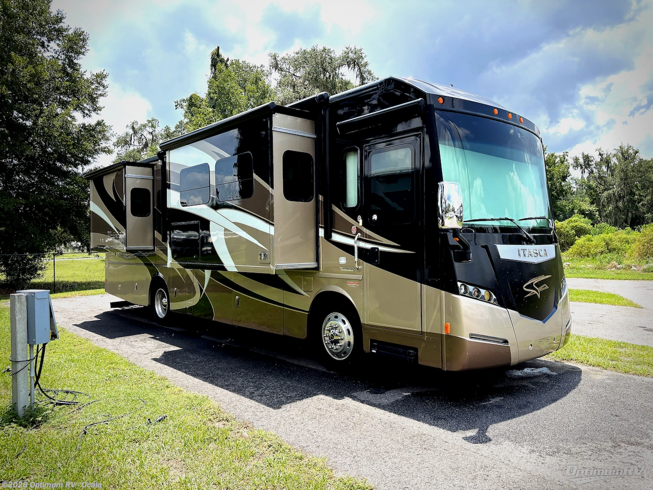 Used 2015 Itasca Meridian 36M available in Ocala, Florida