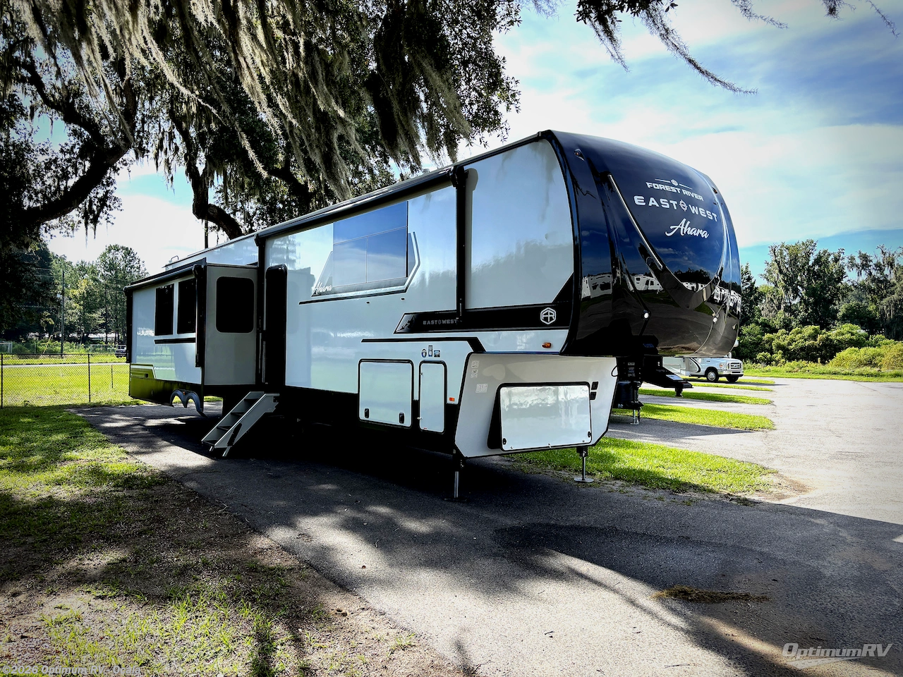 New 2027 East to West Ahara 395FB available in Ocala, Florida