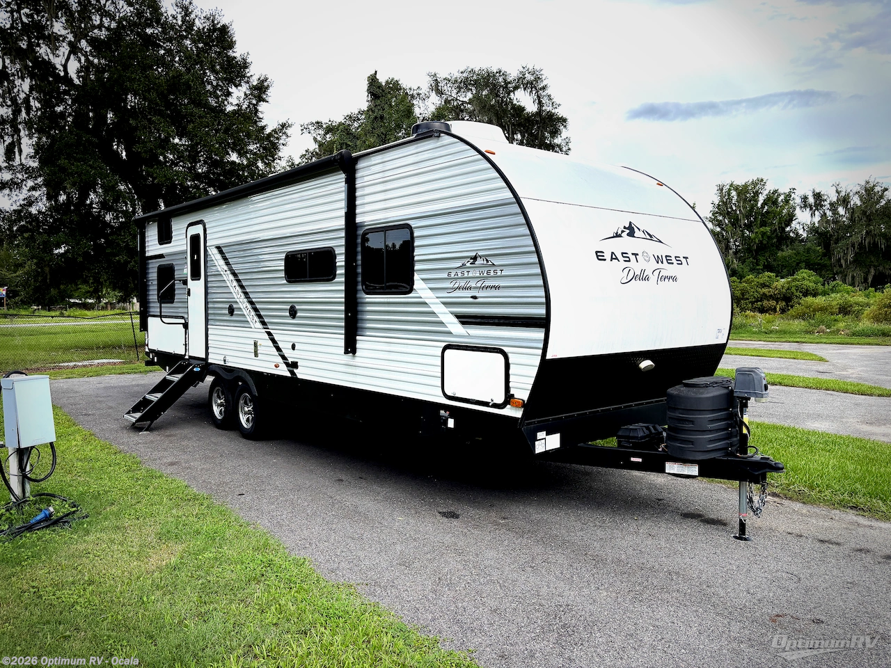 Used 2024 East to West Della Terra 262BH available in Ocala, Florida