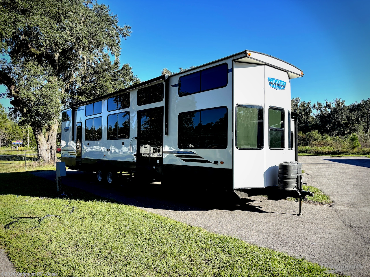 Used 2024 Forest River Salem Grand Villa 42VIEW available in Ocala, Florida