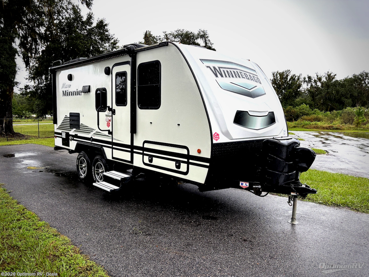 Used 2021 Winnebago Micro Minnie 2106DS available in Ocala, Florida