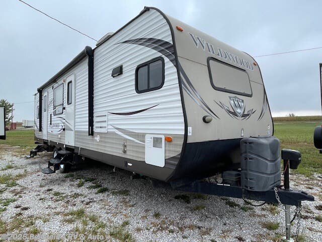 Used 2014 Forest River Wildwood 29FKBS available in Palmyra, Missouri