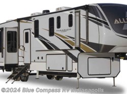 Used 2021 Skyline Alliance Paradigm 385FL available in Indianapolis, Indiana