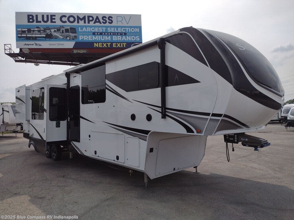 New 2025 Grand Design Solitude 390RK available in Indianapolis, Indiana