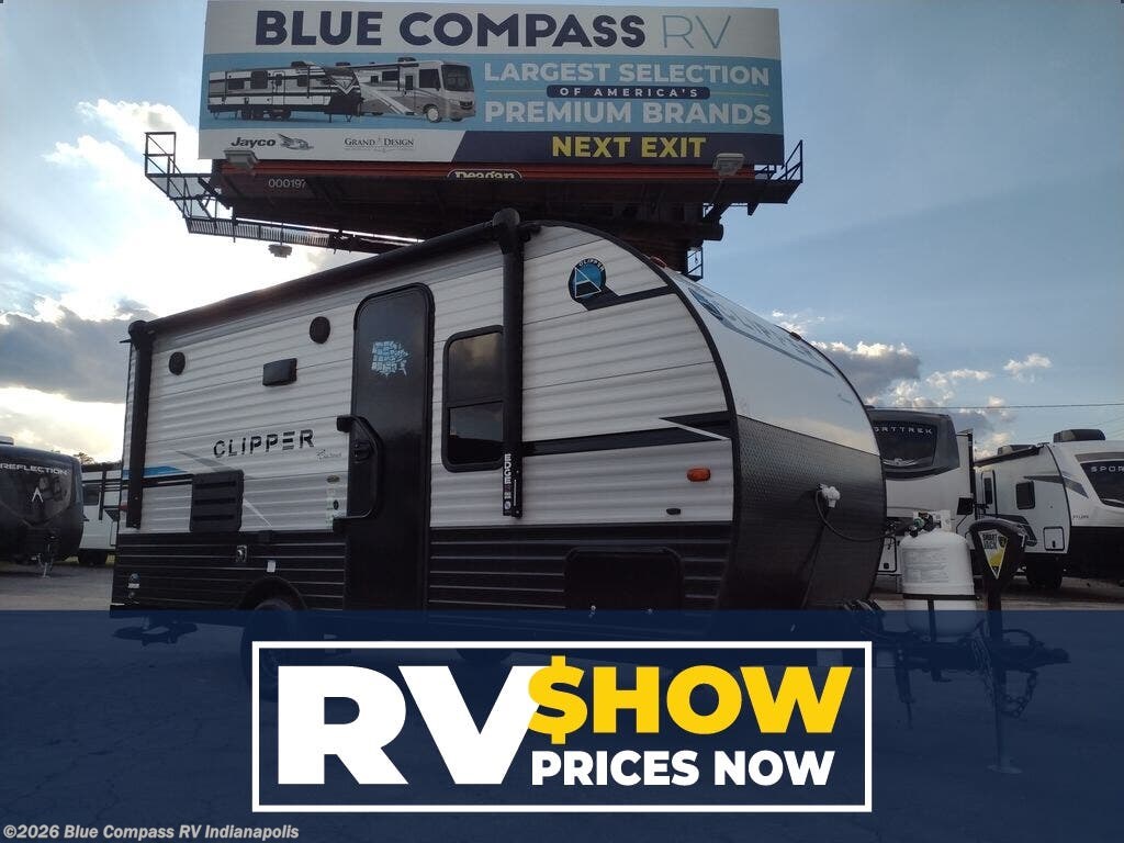 Used 2022 Coachmen Clipper Ultra-Lite 17FQ available in Indianapolis, Indiana