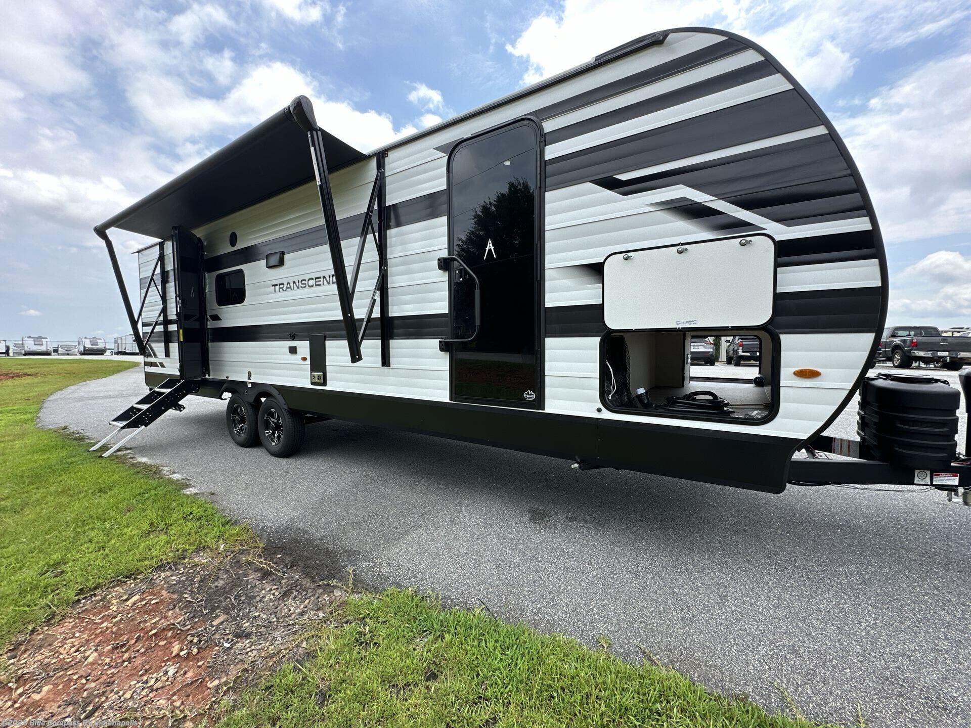 New 2026 Grand Design Transcend 265BHT available in Indianapolis, Indiana