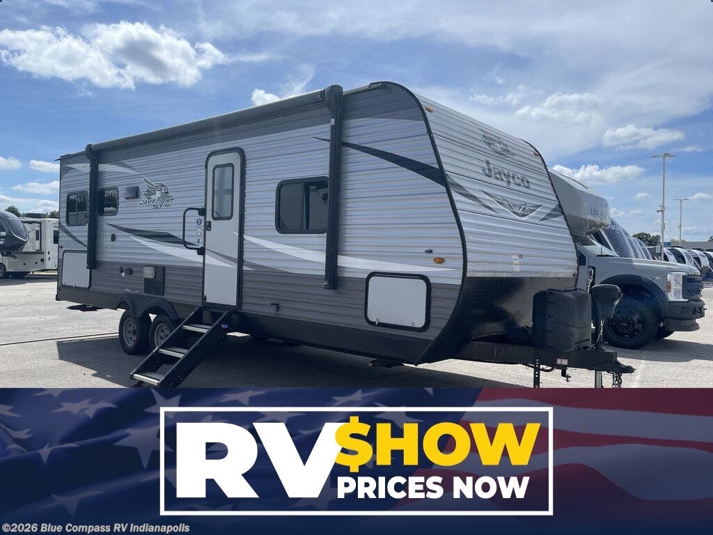 Used 2021  Jayco Jay Flight SLX 8 245RLS by Jayco from Blue Compass RV Indianapolis in Indianapolis, IN