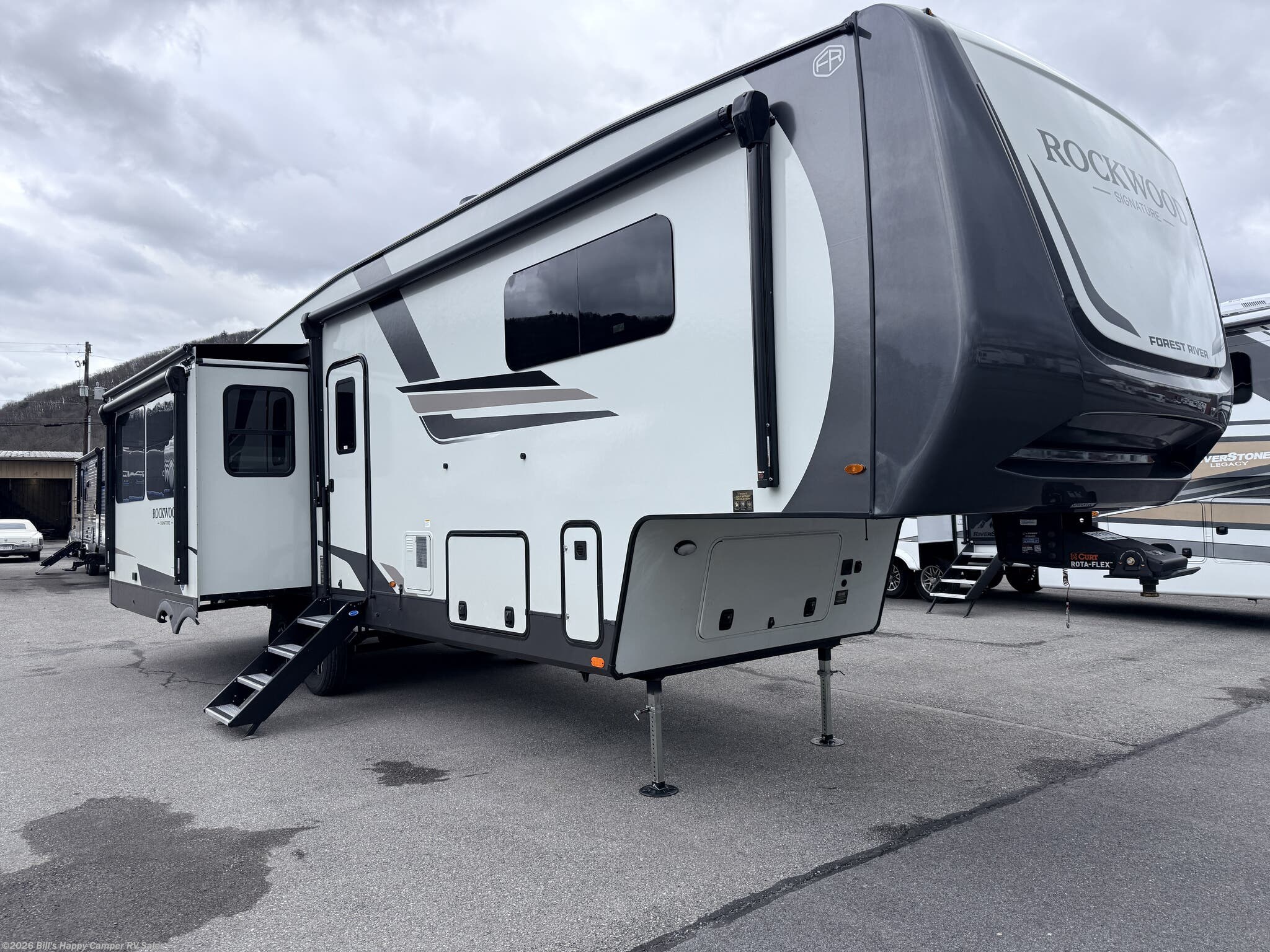 New 2026 Forest River Rockwood Signature R361RLS available in Mill Hall, Pennsylvania