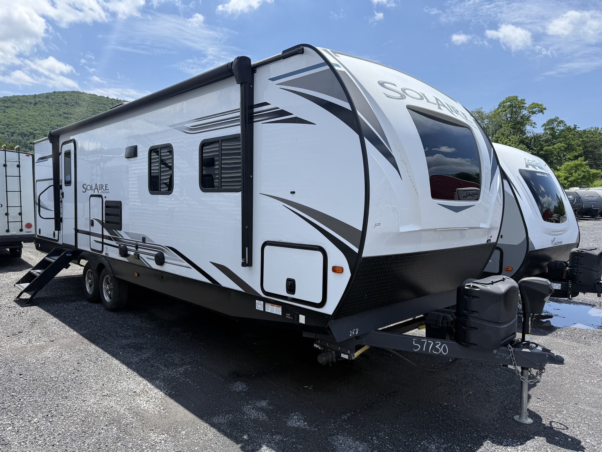 Used 2022 Palomino Solaire 258RBSS available in Mill Hall, Pennsylvania