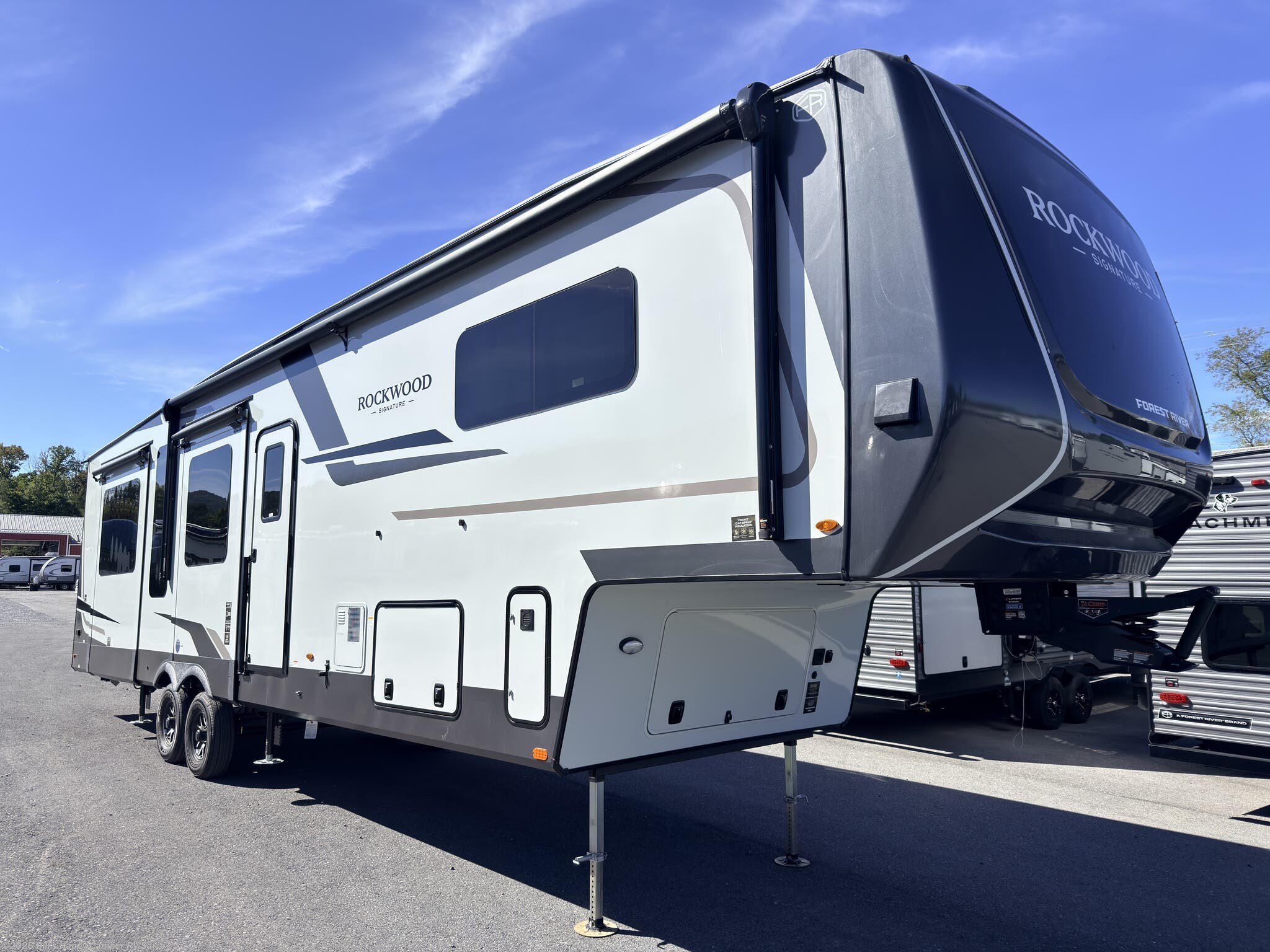 New 2027 Forest River Rockwood Signature 404SRK available in Mill Hall, Pennsylvania