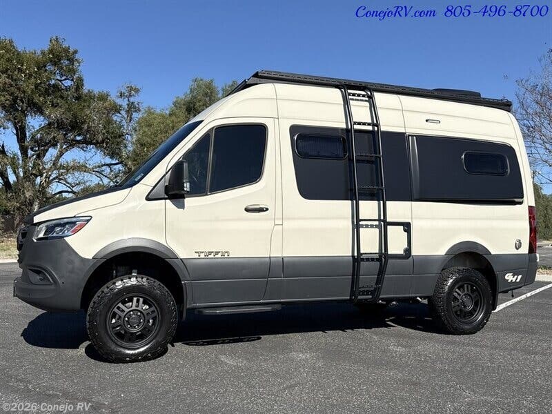 Used 2025 Tiffin GH1  available in Thousand Oaks, California