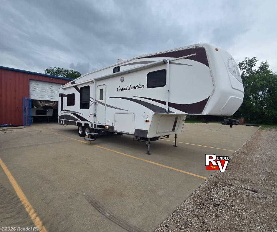 Used 2006 Grand Junction   available in Rice, Texas