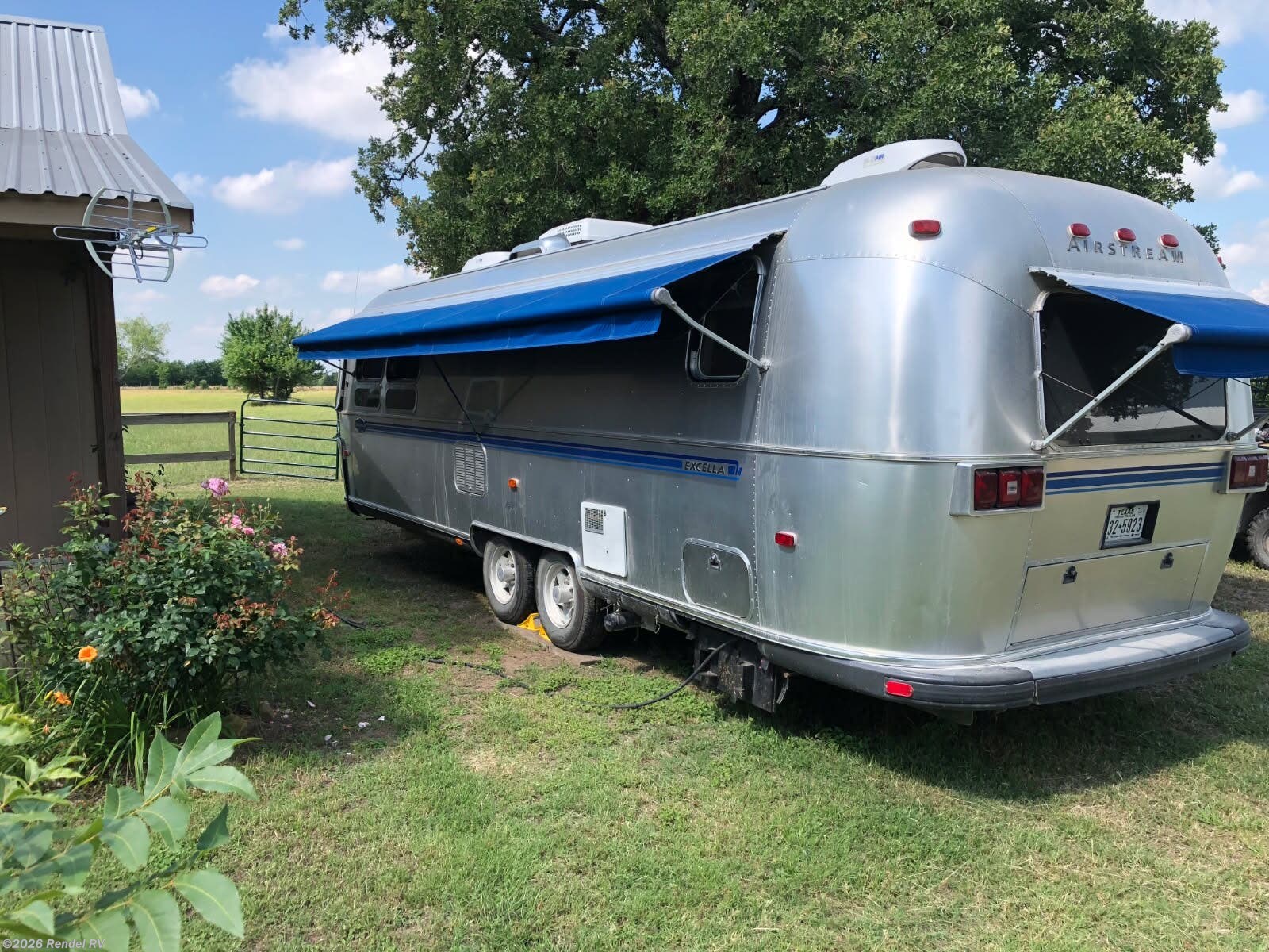 Used 2001 Airstream Excella 28 available in Rice, Texas