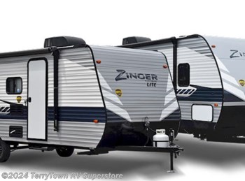 New 2022 CrossRoads Zinger 328SB available in Grand Rapids, Michigan