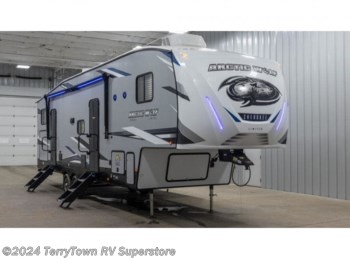 New 2022 Forest River Cherokee Arctic Wolf 321BH available in Grand Rapids, Michigan