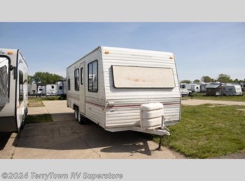 Used 1991 Fleetwood Wilderness 25R available in Grand Rapids, Michigan