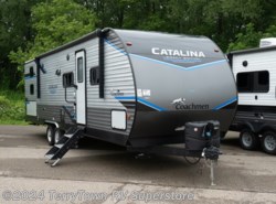 New 2022 Coachmen Catalina Legacy 293QBCK available in Grand Rapids, Michigan