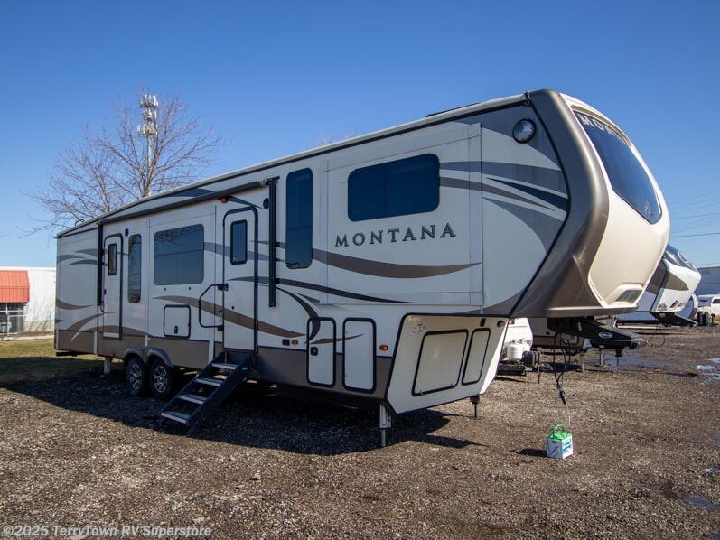 Used 2017 Keystone Montana 3730FL available in Grand Rapids, Michigan