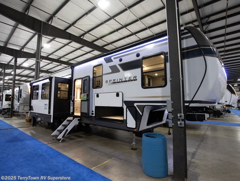 New 2025 Keystone Sprinter 3920DSL available in Grand Rapids, Michigan