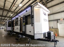 New 2025 Jayco Jay Flight Bungalow 40RLTS available in Grand Rapids, Michigan