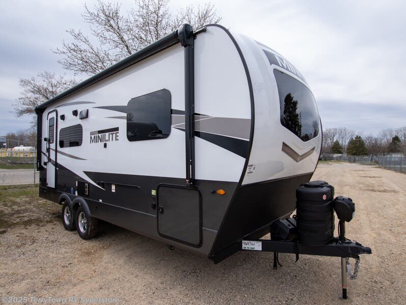 New 2025 Forest River Rockwood Mini Lite 2205S available in Grand Rapids, Michigan