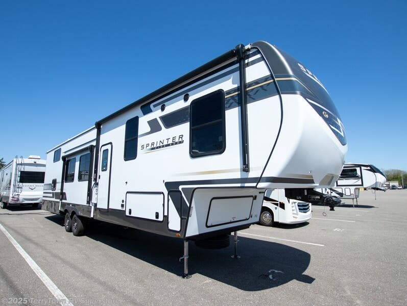 New 2025 Keystone Sprinter 3920DSL available in Grand Rapids, Michigan