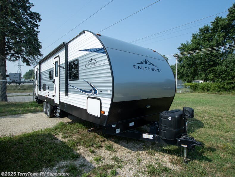 Used 2020 East to West Della Terra 27 K2D available in Grand Rapids, Michigan