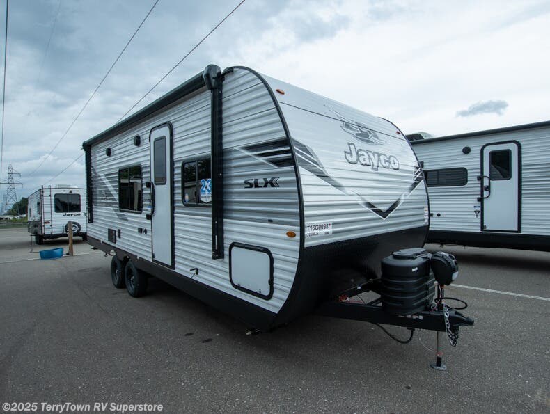 New 2026 Jayco Jay Flight SLX 225MLS available in Grand Rapids, Michigan